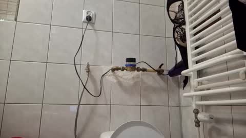 wildmike93 online show from 10/20/25, 03:34