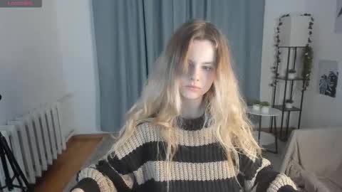 Mila 3 online show from 11/23/25, 05:07