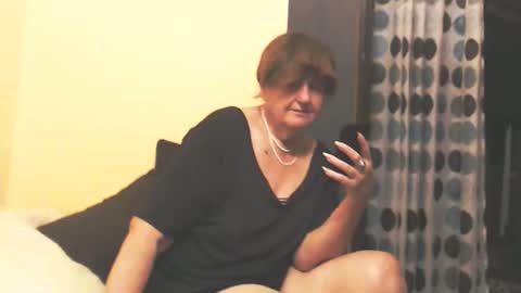 WildRedCat online show from 10/25/25, 11:32