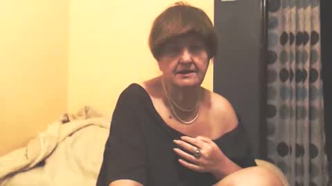 WildRedCat online show from 12/19/25, 07:10