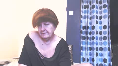 WildRedCat online show from 04/10/26, 11:37