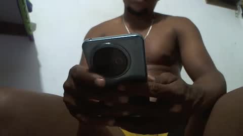 Snapshot of wilfer484725 chatting on 10/01/25, 01:55 wilfer online show from 10/01/25, 01:55