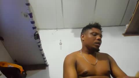 Snapshot of wilfer484725 chatting on 11/26/25, 01:17 wilfer online show from 11/26/25, 01:17