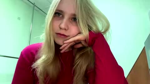 Anny online show from 05/22/26, 10:43