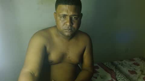 Snapshot of wilintom483797 chatting on 12/20/24, 03:25 wilintom y sharon online show from 12/20/24, 03:25