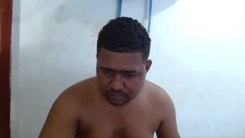 Snapshot of wilintom483797 chatting on 01/06/25, 06:52 wilintom y sharon online show from 01/06/25, 06:52