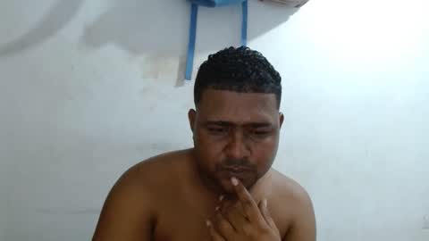 Snapshot of wilintom483797 chatting on 01/11/25, 01:16 wilintom y sharon online show from 01/11/25, 01:16