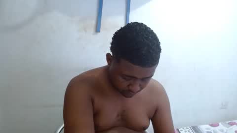 Snapshot of wilintom483797 chatting on 01/12/25, 05:33 wilintom y sharon online show from 01/12/25, 05:33