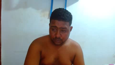 Snapshot of wilintom483797 chatting on 01/13/25, 11:38 wilintom y sharon online show from 01/13/25, 11:38