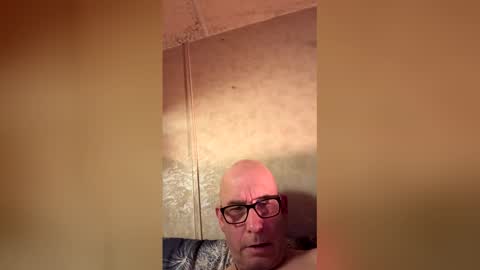 Snapshot of will19672025 chatting on 02/10/26, 05:11 will19672025 online show from 02/10/26, 05:11