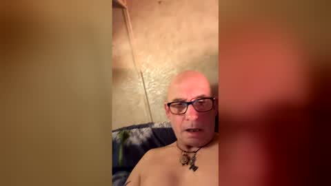 Snapshot of will19672025 chatting on 02/13/26, 05:36 will19672025 online show from 02/13/26, 05:36