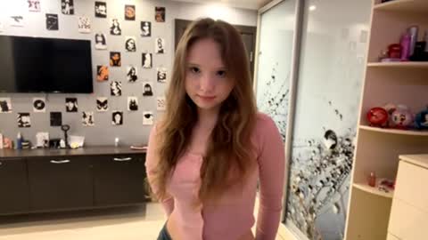 Olivia online show from 04/02/26, 03:31