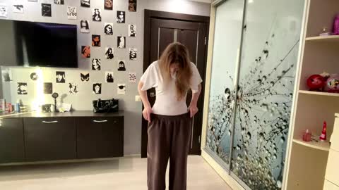 Olivia online show from 04/06/26, 03:13