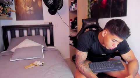 Snapshot of william_dracko9 chatting on 12/15/25, 07:51 Dracko online show from 12/15/25, 07:51