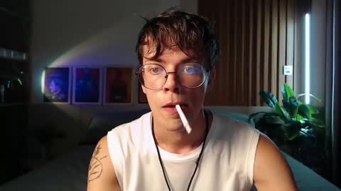 William online show from 04/11/26, 02:43