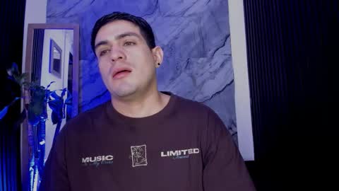 Snapshot of william_steel_ chatting on 11/16/25, 03:56 William Steel online show from 11/16/25, 03:56