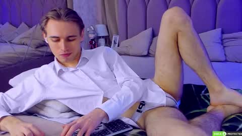 William online show from 10/02/25, 03:13