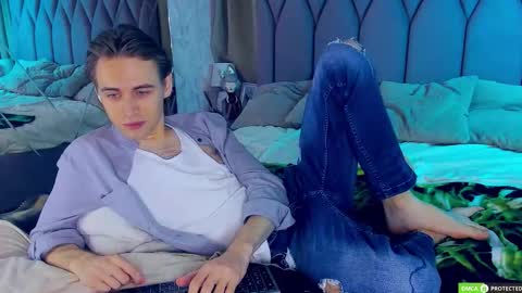 William online show from 11/05/25, 03:06