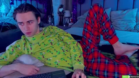 William online show from 12/21/25, 03:02