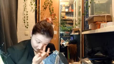 Snapshot of willodeanheitner chatting on 02/14/26, 08:05 Phoebe online show from 02/14/26, 08:05