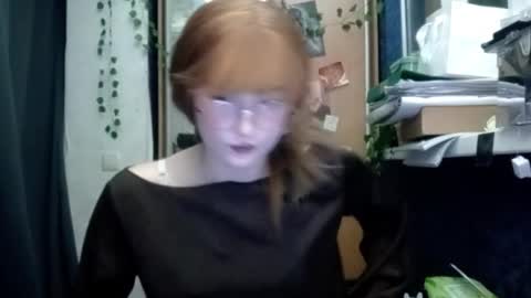 Phoebe online show from 03/26/26, 08:36