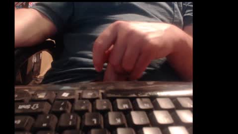 Snapshot of willowstick chatting on 07/04/26, 04:40 DrainMyBalls online show from 07/04/26, 04:40