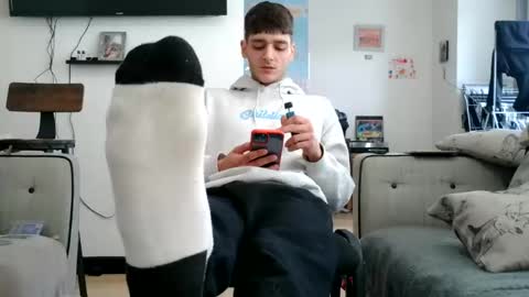 willy_est_95 online show from 04/26/26, 12:58