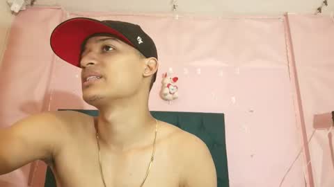 willytal2025 online show from 12/15/25, 04:11