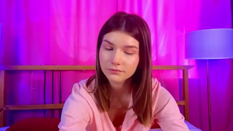 Vicki3 online show from 03/19/26, 06:39