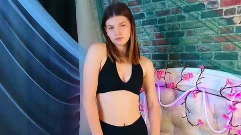 Vicki3 online show from 03/20/26, 07:24