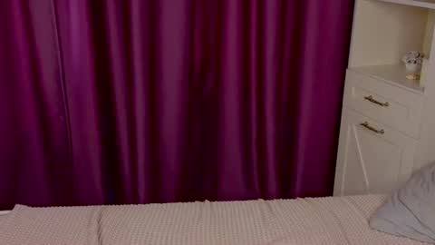 Mary online show from 06/25/26, 05:12