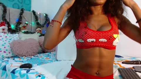 Only wilsonsiara01 online show from 01/04/25, 08:39