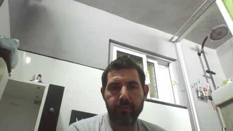 Snapshot of windowpane5 chatting on 12/18/24, 10:57 windowpane online show from 12/18/24, 10:57