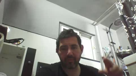 Snapshot of windowpane5 chatting on 12/26/24, 12:46 windowpane online show from 12/26/24, 12:46