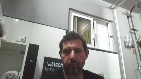 Snapshot of windowpane5 chatting on 12/29/24, 01:56 windowpane online show from 12/29/24, 01:56