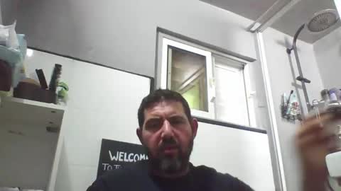 Snapshot of windowpane5 chatting on 02/08/25, 05:08 windowpane online show from 02/08/25, 05:08