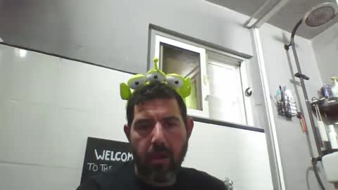 Snapshot of windowpane5 chatting on 02/16/25, 01:25 windowpane online show from 02/16/25, 01:25