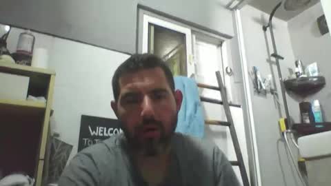 Snapshot of windowpane5 chatting on 09/11/25, 10:21 windowpane online show from 09/11/25, 10:21