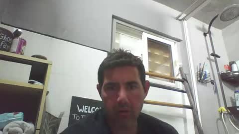 Snapshot of windowpane5 chatting on 10/12/25, 04:28 windowpane online show from 10/12/25, 04:28