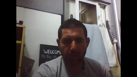 Snapshot of windowpane5 chatting on 11/26/25, 10:55 windowpane online show from 11/26/25, 10:55