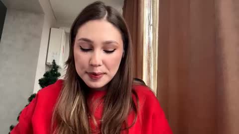 Snapshot of windycristelli chatting on 12/14/25, 11:48 Sina online show from 12/14/25, 11:48