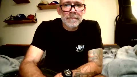 wingnutt765733 online show from 02/14/26, 06:54