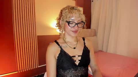 Wini Fer online show from 03/30/26, 01:12