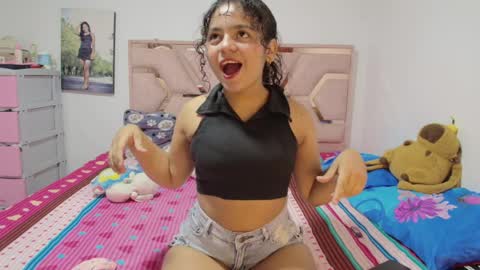  Winnifer Gonzalez  online show from 04/01/26, 03:18