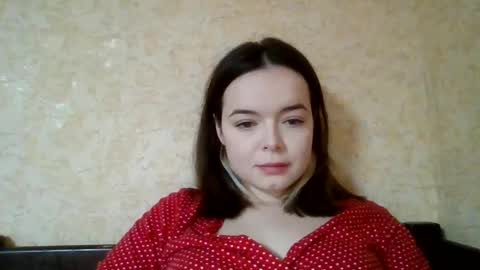 Snapshot of winter__white_rose chatting on 12/02/24, 12:51 Emma online show from 12/02/24, 12:51