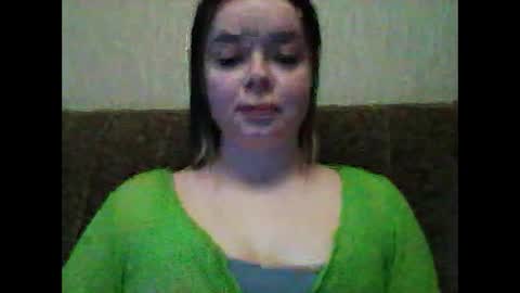 Snapshot of winter__white_rose chatting on 02/12/25, 03:16 Emma online show from 02/12/25, 03:16