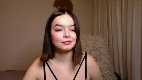 Emma  online show from 10/23/25, 03:22