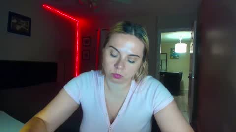 Winter Miracle online show from 09/30/25, 06:29