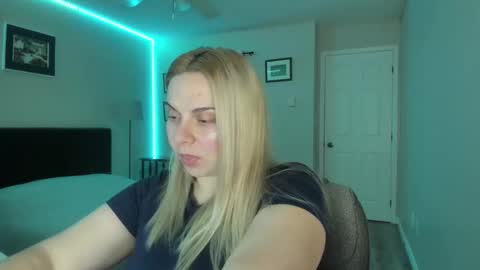 Winter Miracle online show from 11/10/25, 05:12