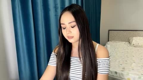 Amina online show from 12/22/25, 02:14